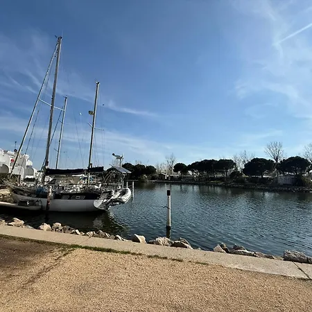 L'escale De Port-camargue , 4 Pers, Piscine, Climatisation, Parking * Ле-Гро-дю-Руа